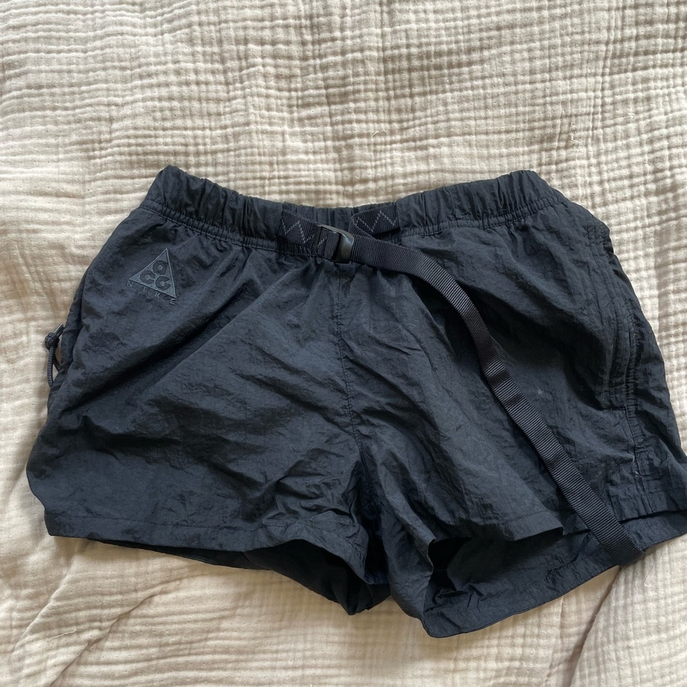 black nike acg hiking shorts